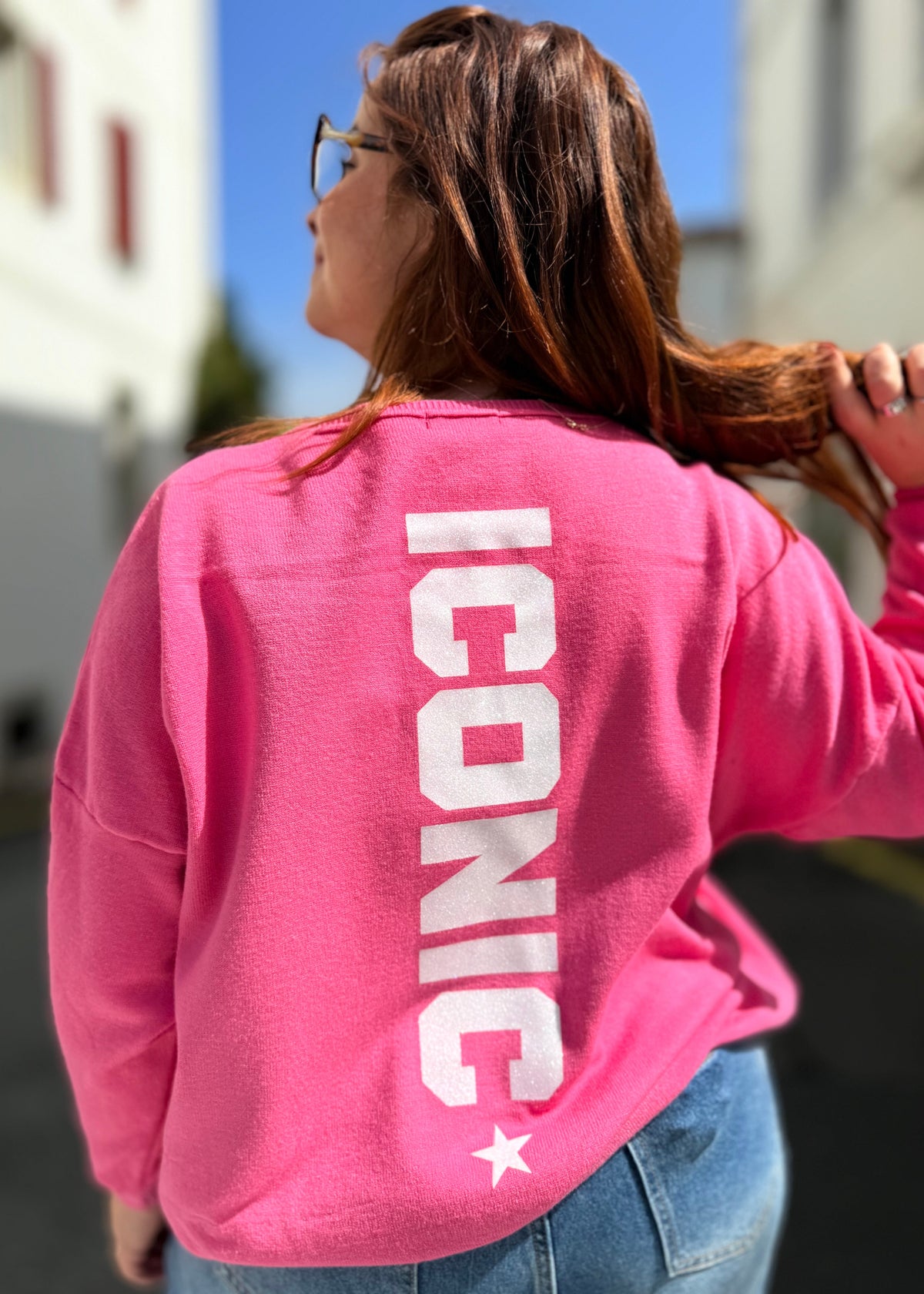 pull-femme-dos-imprime-tendance