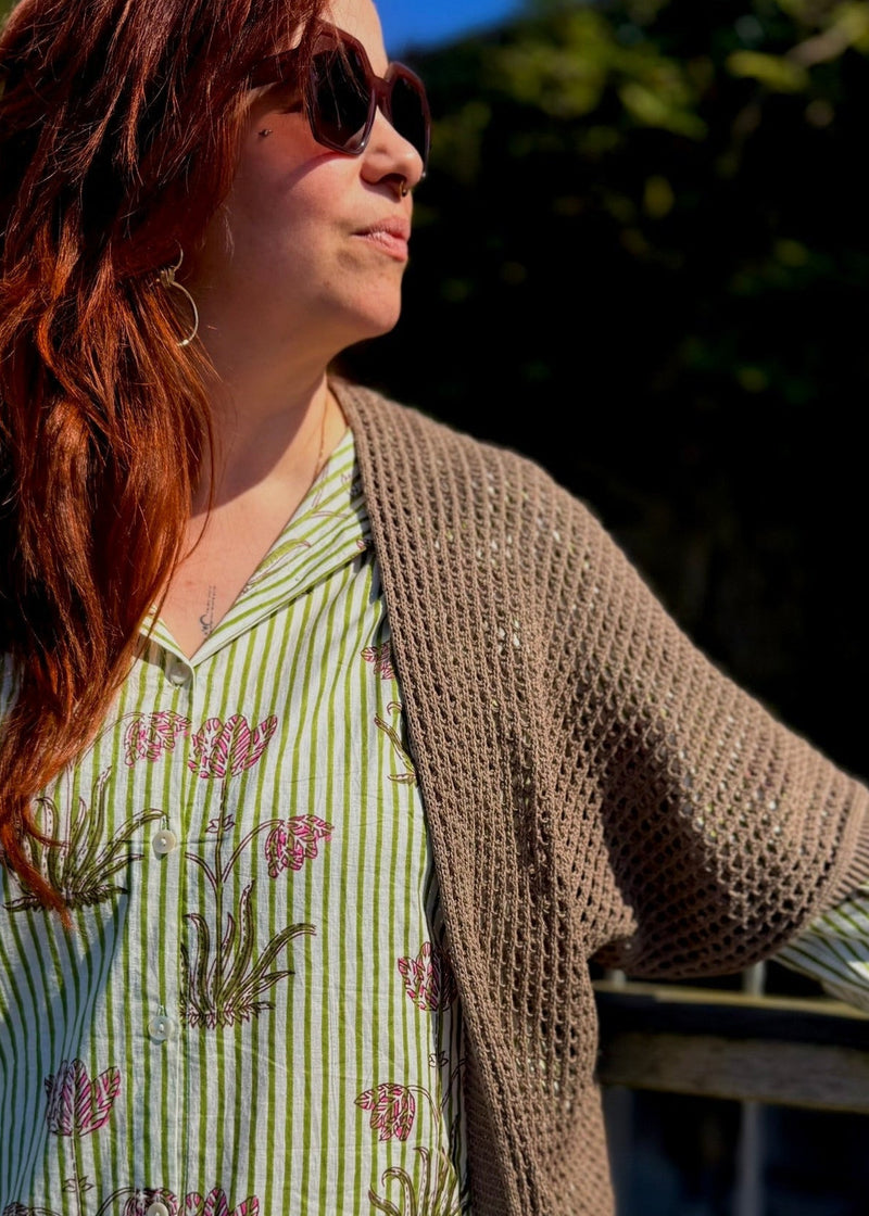 Gilet en Maille Aérée Taupe – Taille Unique | Fabrication Italienne