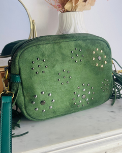 Sac vert clouté avec franges