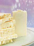 Savon Artisanal au Lait d’Ânesse – Douceur Royale & Peau de Velours