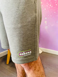Détail du logo thermocollé sur le short Ez Kexa kaki, en bas de la jambe.