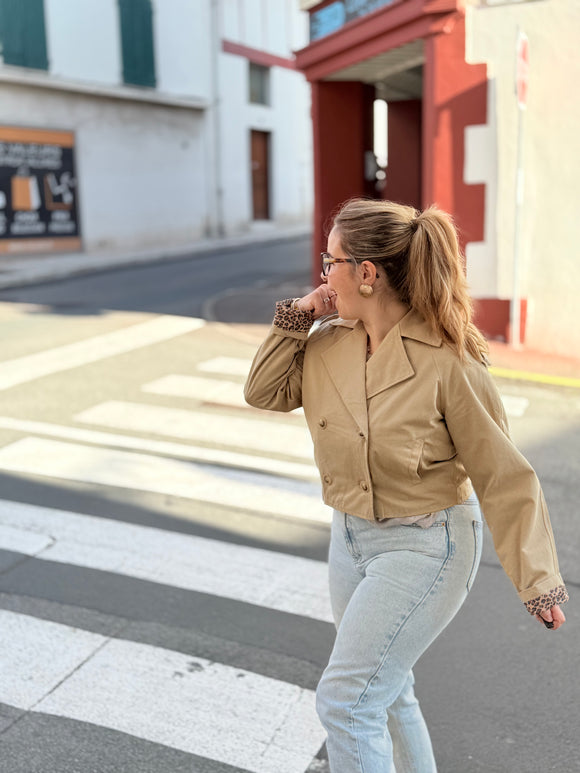 💥 Trench court femme beige chic 100% coton – détail léopard 💥