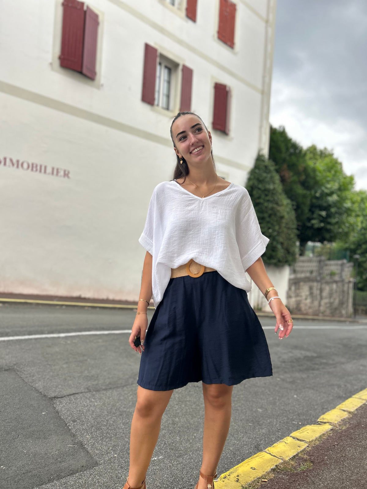 Short - effet lin - avec ceinture - plusieurs couleurs