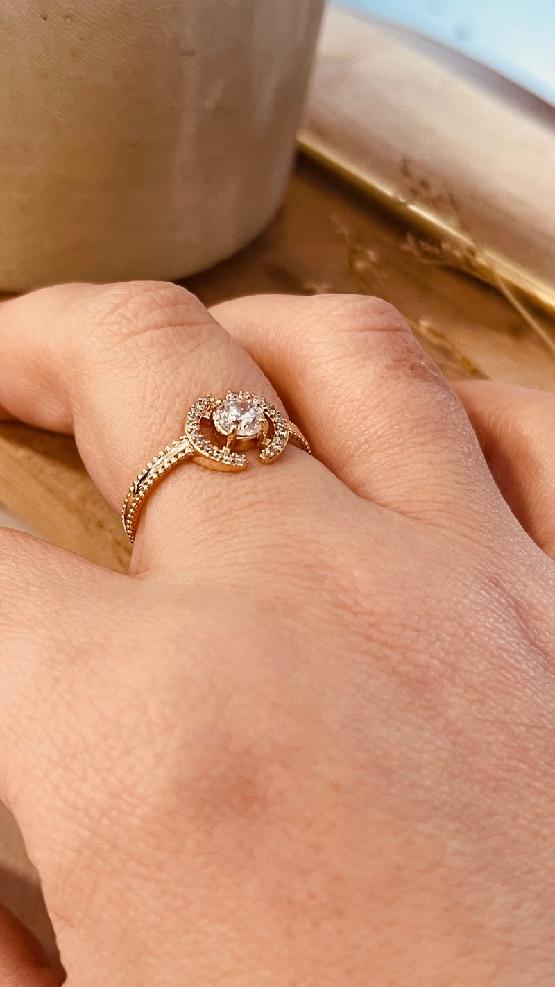 Bague en plaqué or . Venus